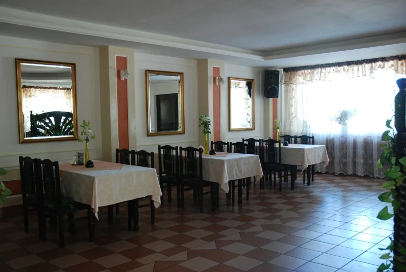 Ljus matsal på Hotel La-Musica